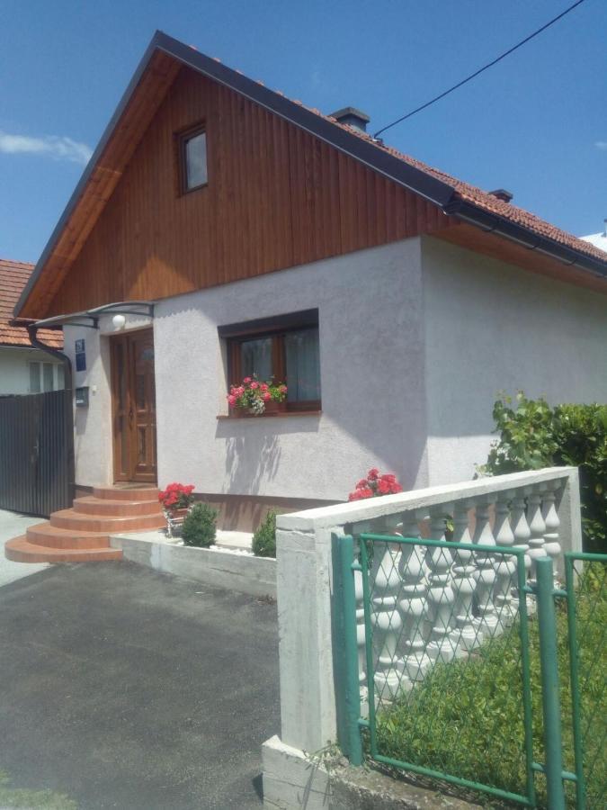 Apartman Anna Villa Ogulin Exterior photo